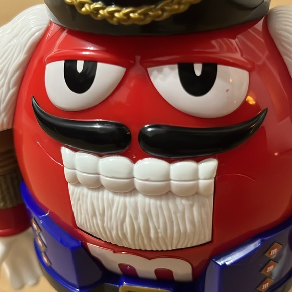 M&M’s Candy Dispenser - Picture 5 of 7